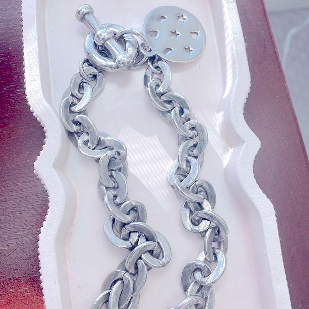 Chunky Chain Silver Toggle Closure Necklace! - image 2